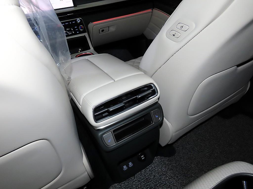 제네시스 뉴 GV80 2.5 가솔린 AWD 기본형 - 16