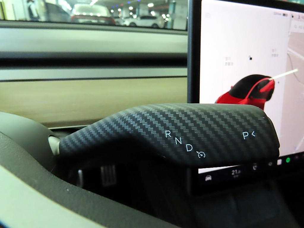 테슬라 모델 3 AWD 퍼포먼스 - 12