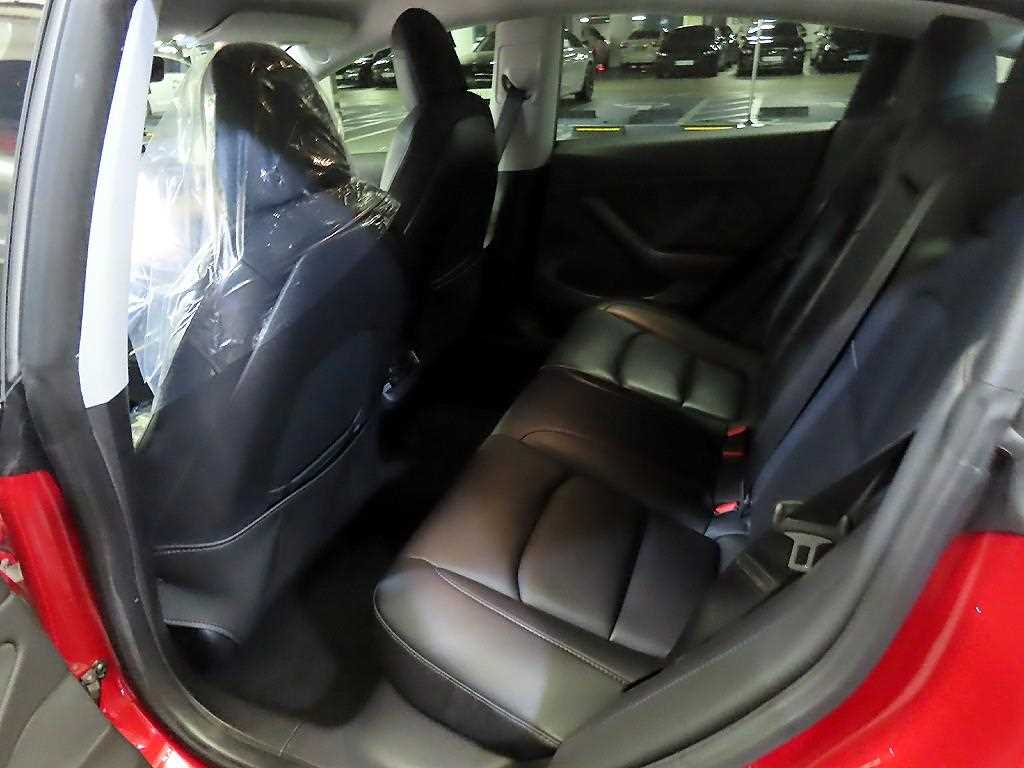 테슬라 모델 3 AWD 퍼포먼스 - 7