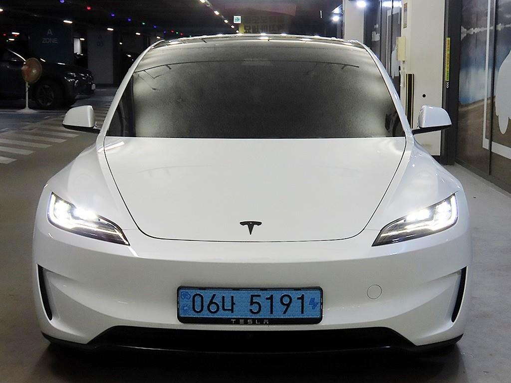 Tesla Model 3 AWD 퍼포먼스 - 2