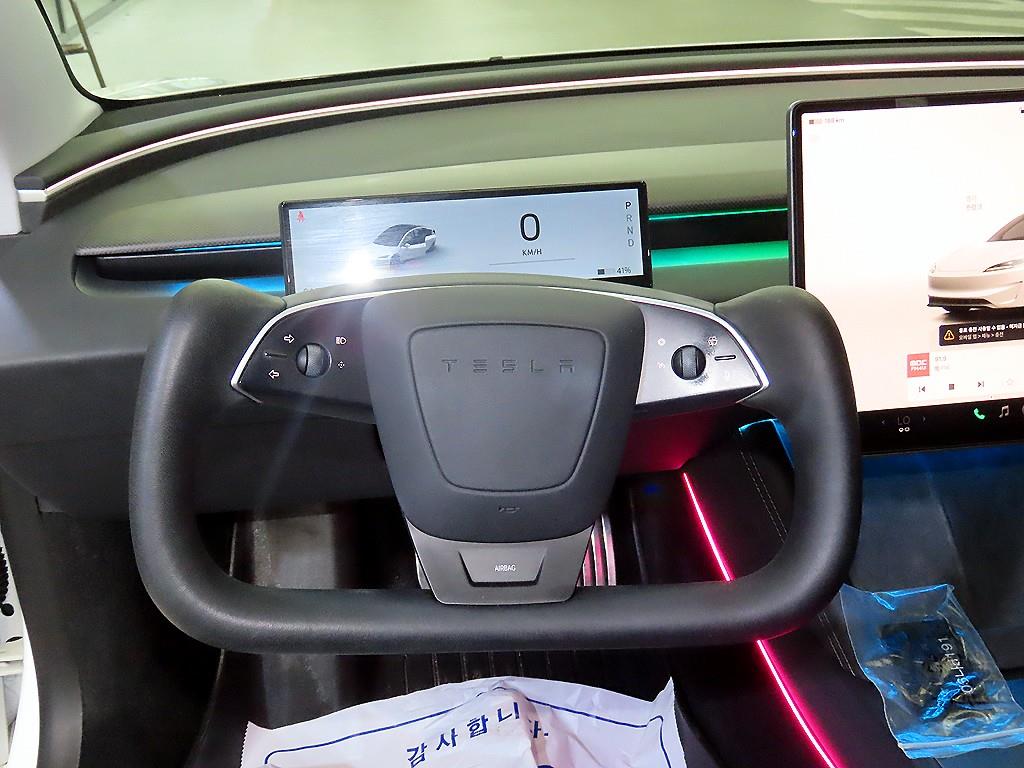 Tesla Model 3 AWD 퍼포먼스 - 8