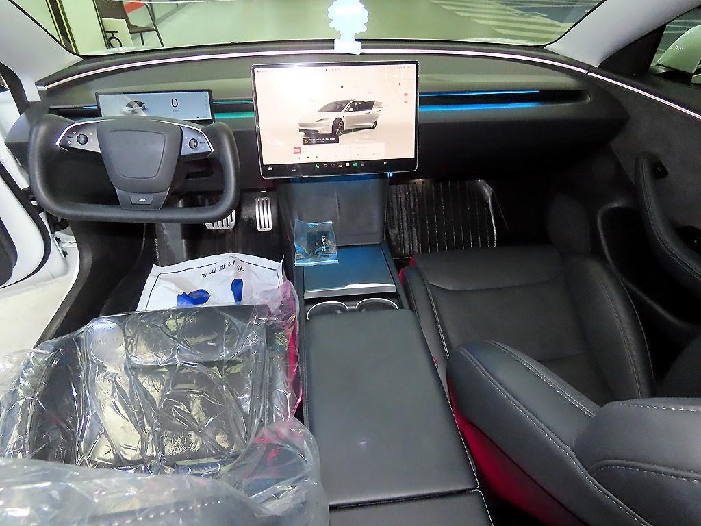 Tesla Model 3 AWD 퍼포먼스 - 10