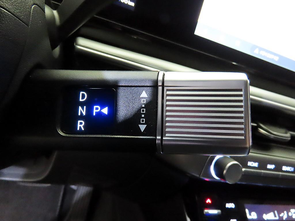 Hyundai Grandeur Hybrid (GN7) 1.6 HEV 프리미엄 - 12