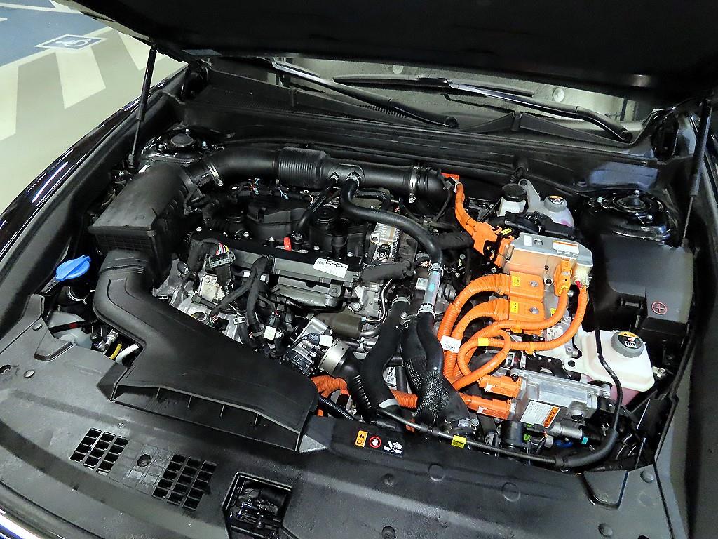 Hyundai Grandeur Hybrid (GN7) 1.6 HEV 프리미엄 - 19