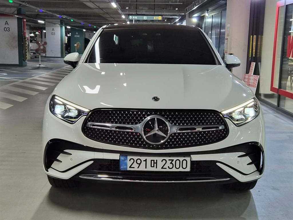 Mercedes-Benz GLC클래스(2세대) GLC 300 4매틱 쿠페 - 2