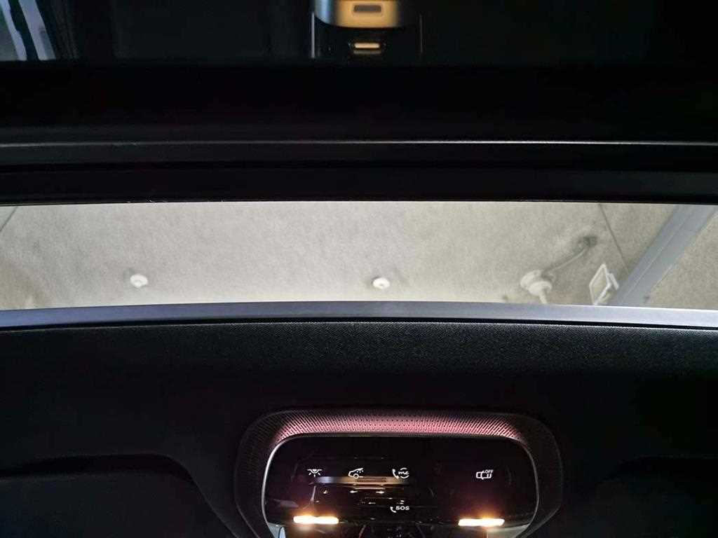 Mercedes-Benz GLC클래스(2세대) GLC 300 4매틱 쿠페 - 15