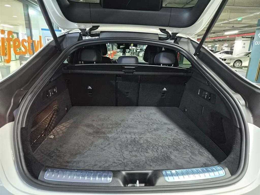 Mercedes-Benz GLC클래스(2세대) GLC 300 4매틱 쿠페 - 17