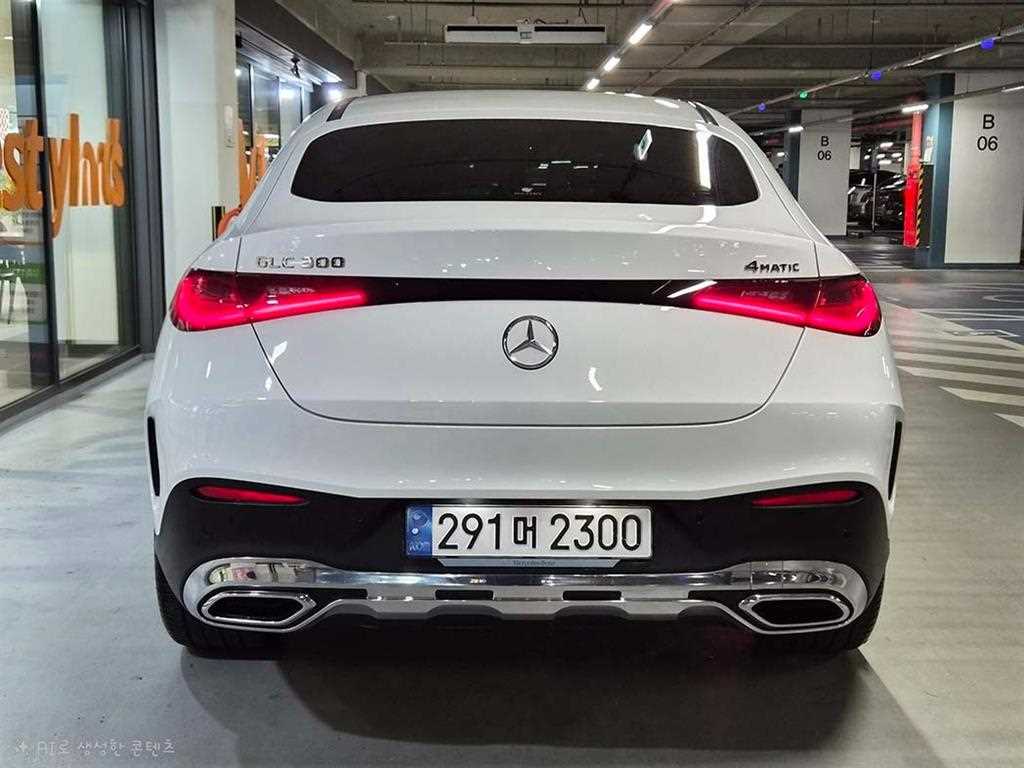 Mercedes-Benz GLC클래스(2세대) GLC 300 4매틱 쿠페 - 5