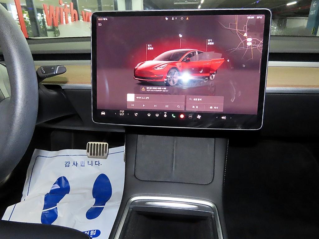 테슬라 모델 3 AWD 롱 레인지 - 11