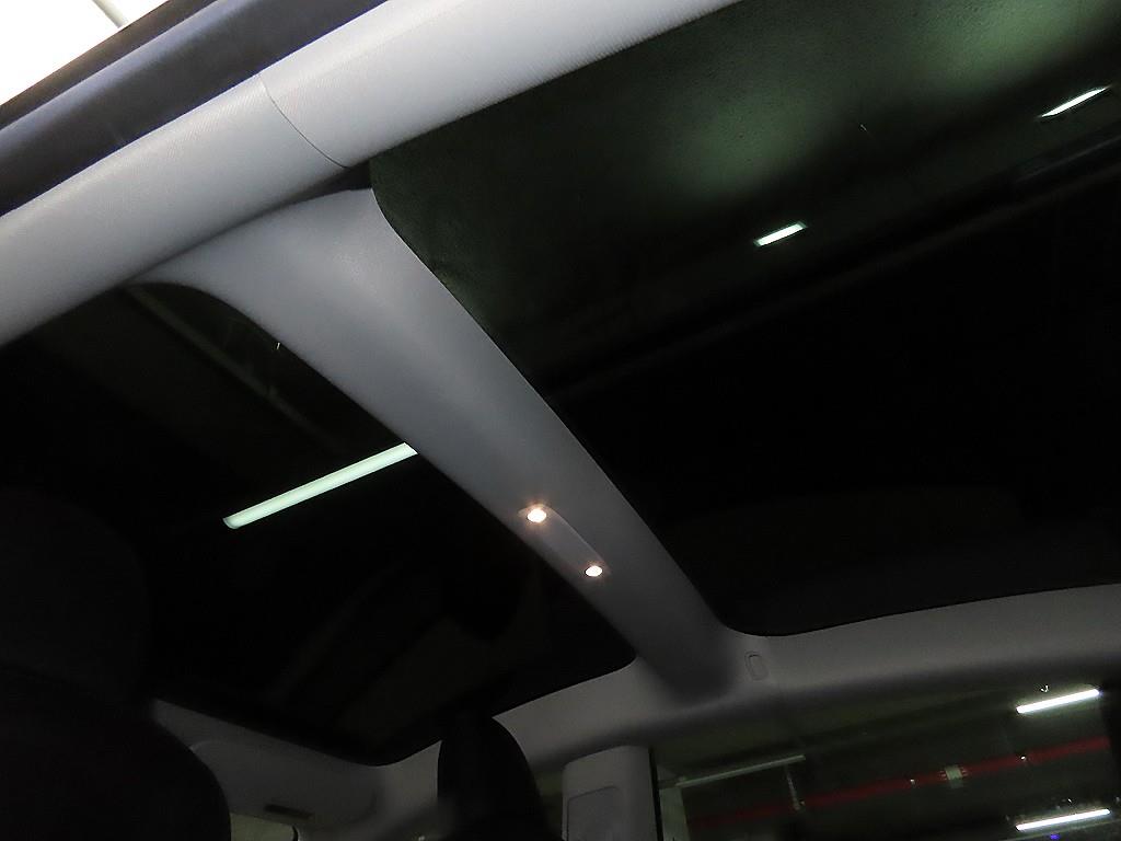 테슬라 모델 3 AWD 롱 레인지 - 17