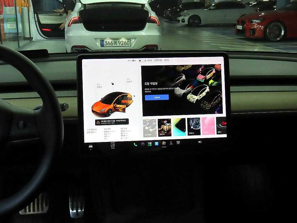 Tesla Model 3 AWD 롱 레인지 - 11