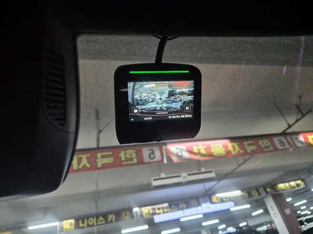 벤츠 E클래스(6세대) E200 AMG 라인 - 13