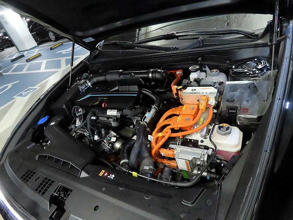 Hyundai Grandeur Hybrid (GN7) 1.6 HEV 익스클루시브 - 19