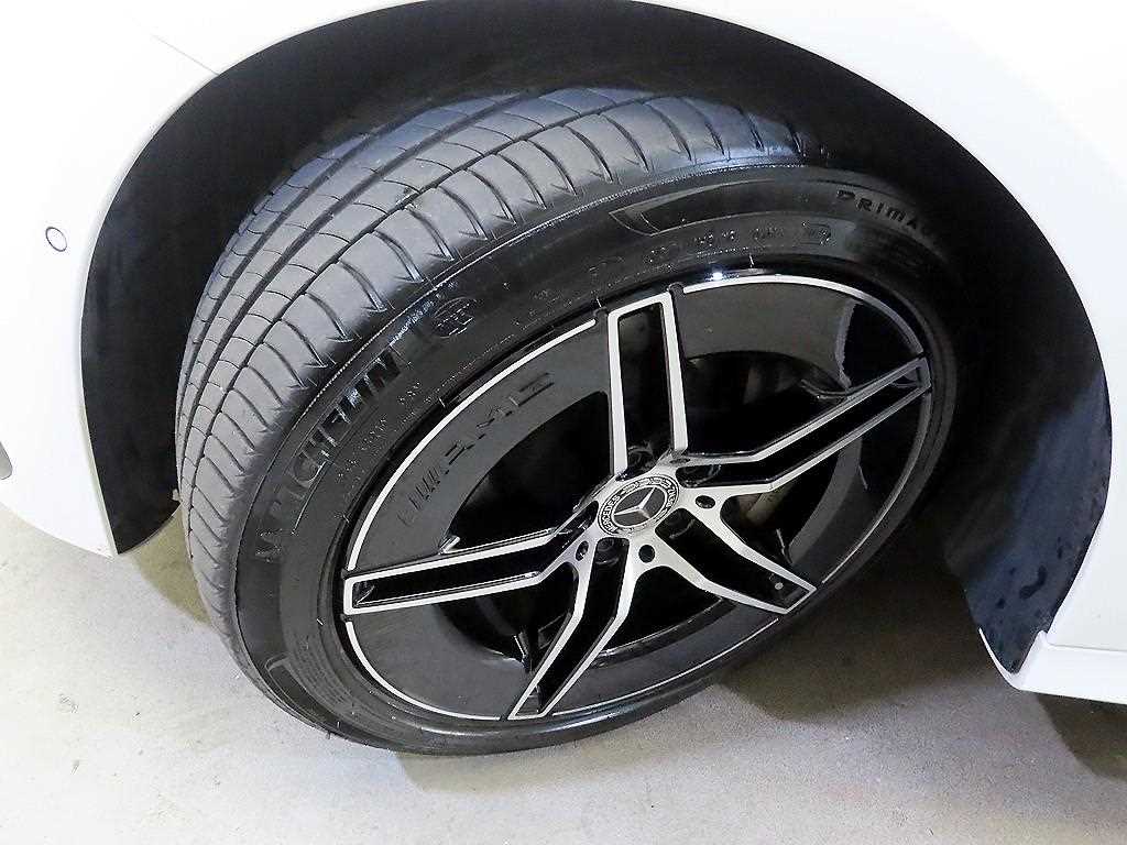 Mercedes-Benz E클래스(6세대) E300 4매틱 AMG 라인 - 20