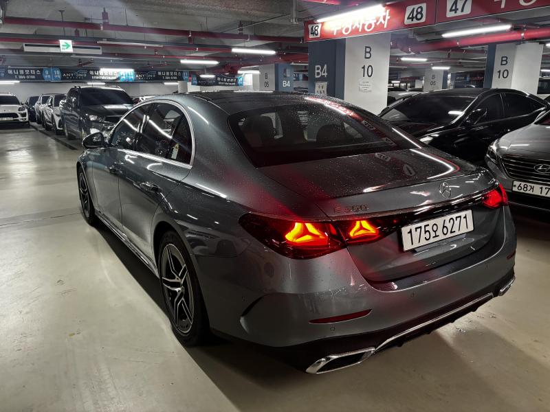 Mercedes-Benz E클래스(6세대) E300 4매틱 AMG 라인 - 5