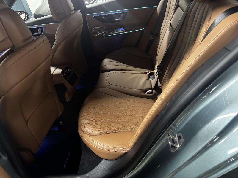 Mercedes-Benz E클래스(6세대) E300 4매틱 AMG 라인 - 8