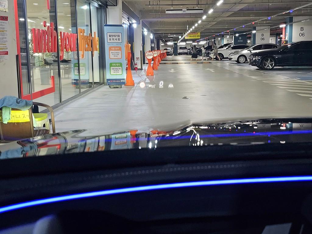 벤츠 E클래스(6세대) E300 4매틱 AMG 라인 - 15