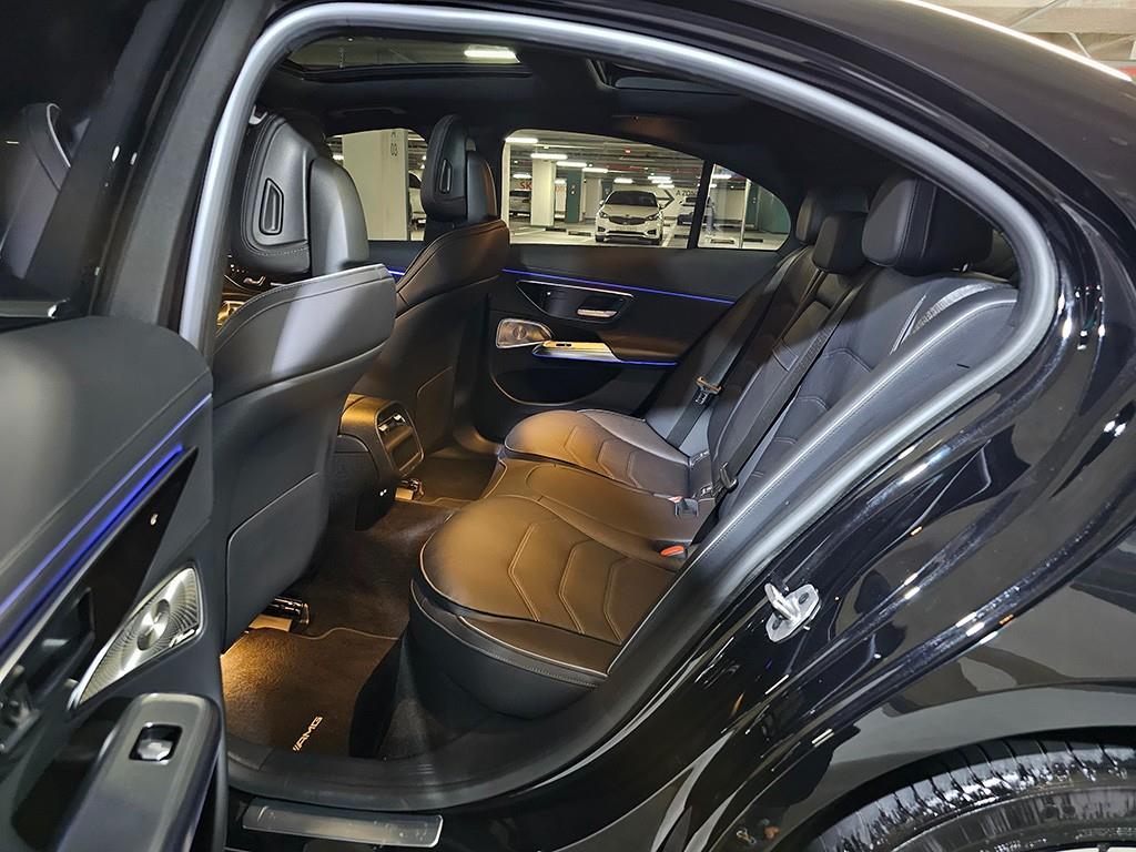 벤츠 E클래스(6세대) E300 4매틱 AMG 라인 - 7