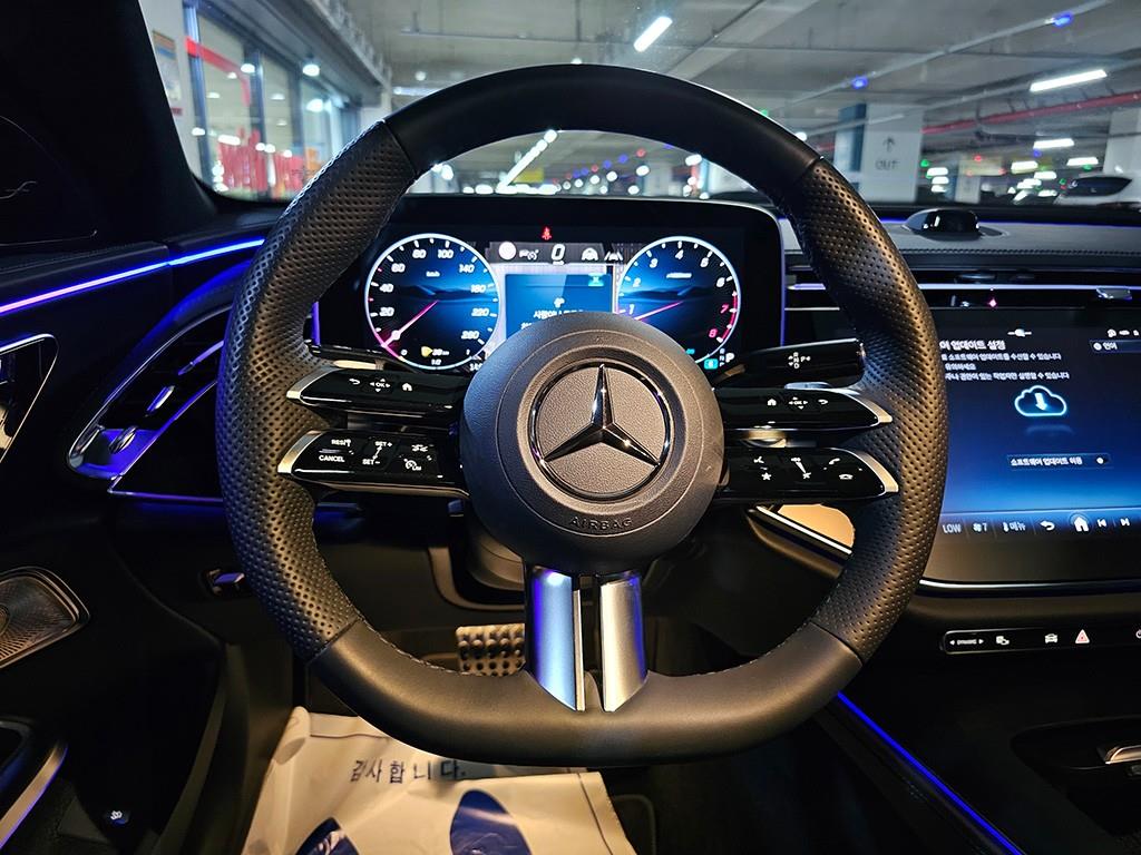 벤츠 E클래스(6세대) E300 4매틱 AMG 라인 - 8