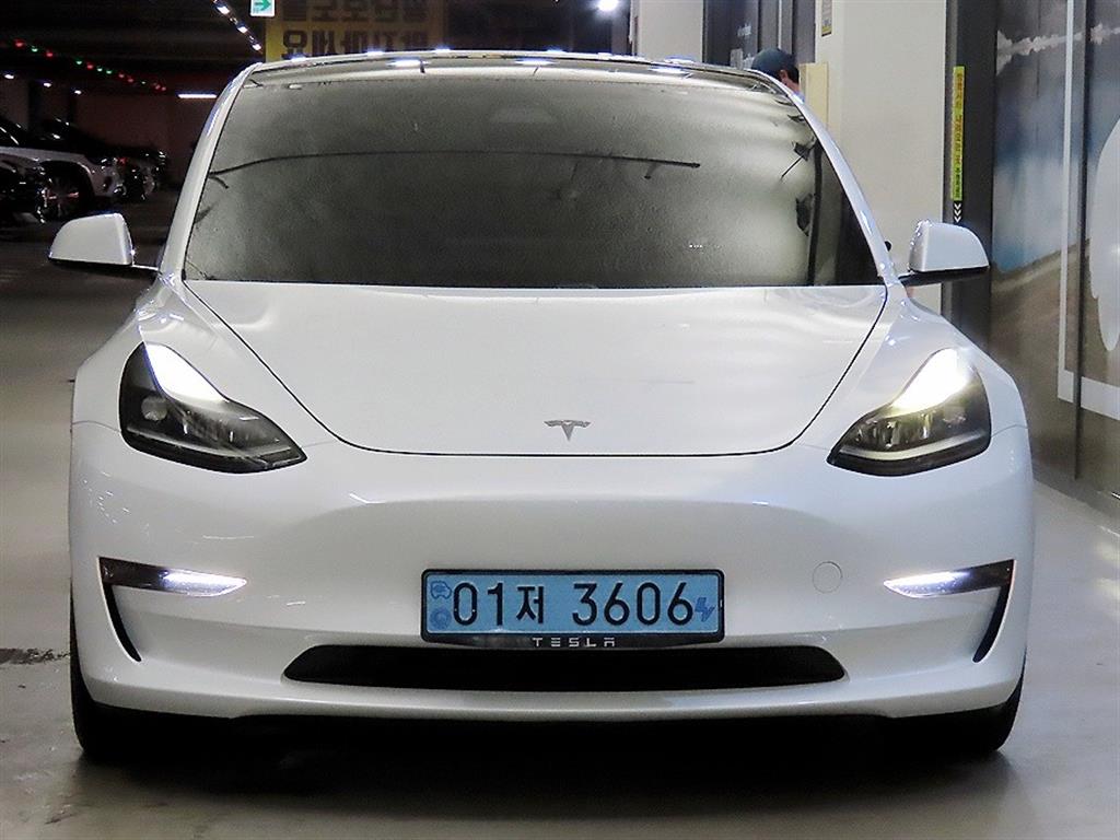 Tesla Model 3 AWD 롱 레인지 - 2