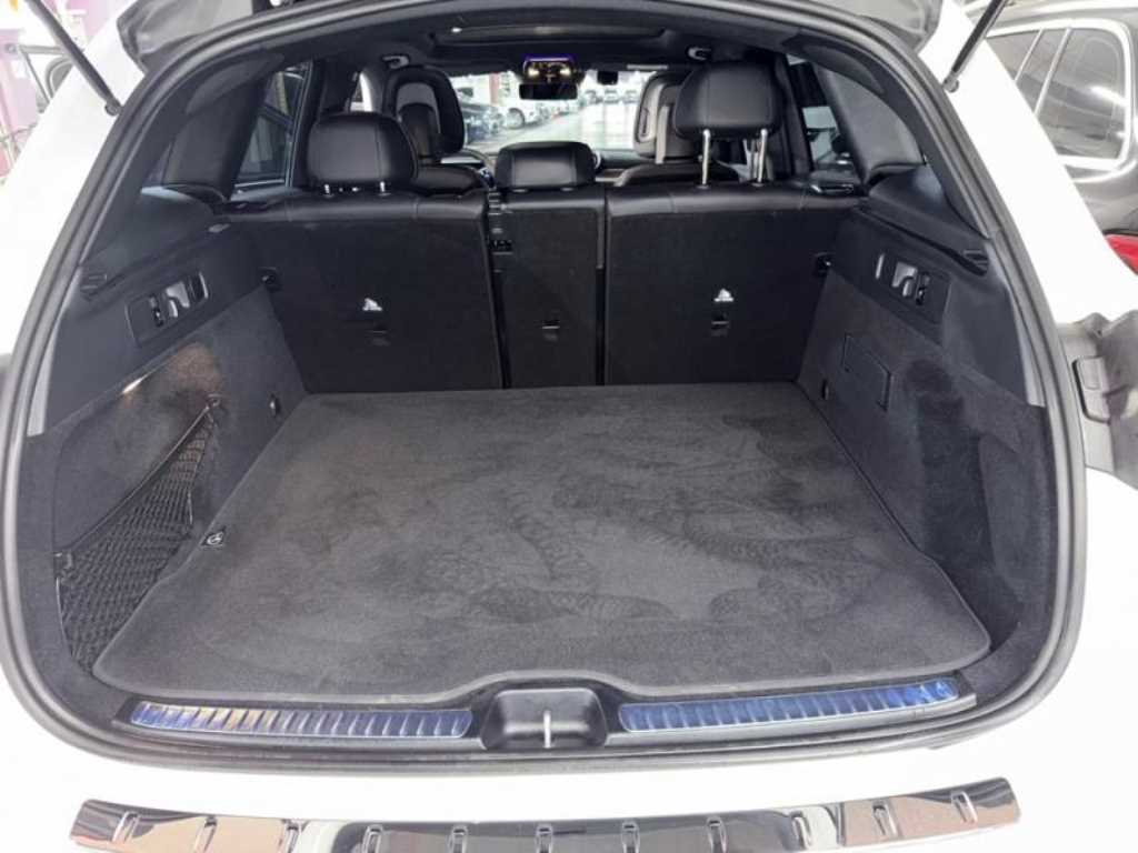 Mercedes-Benz GLC클래스(2세대) GLC 300 4매틱 AMG 라인 - 17