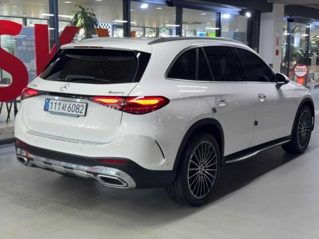 Mercedes-Benz GLC클래스(2세대) GLC 300 4매틱 AMG 라인 - 4