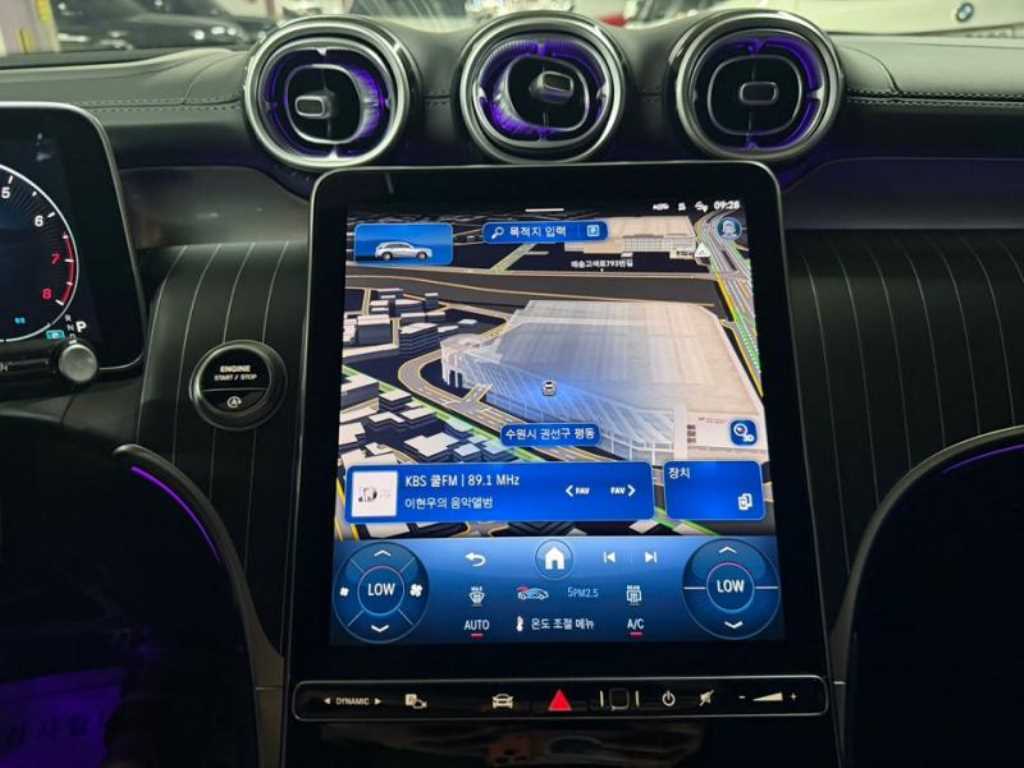 Mercedes-Benz GLC클래스(2세대) GLC 300 4매틱 AMG 라인 - 10