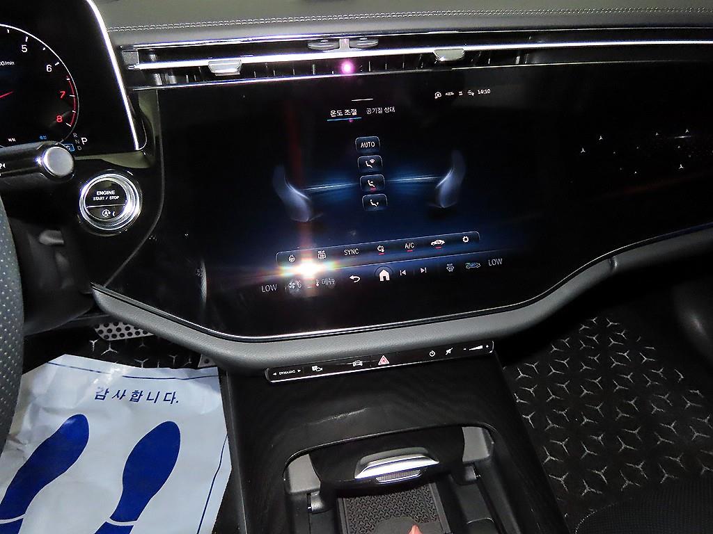 벤츠 E클래스(6세대) E300 4매틱 AMG 라인 - 11