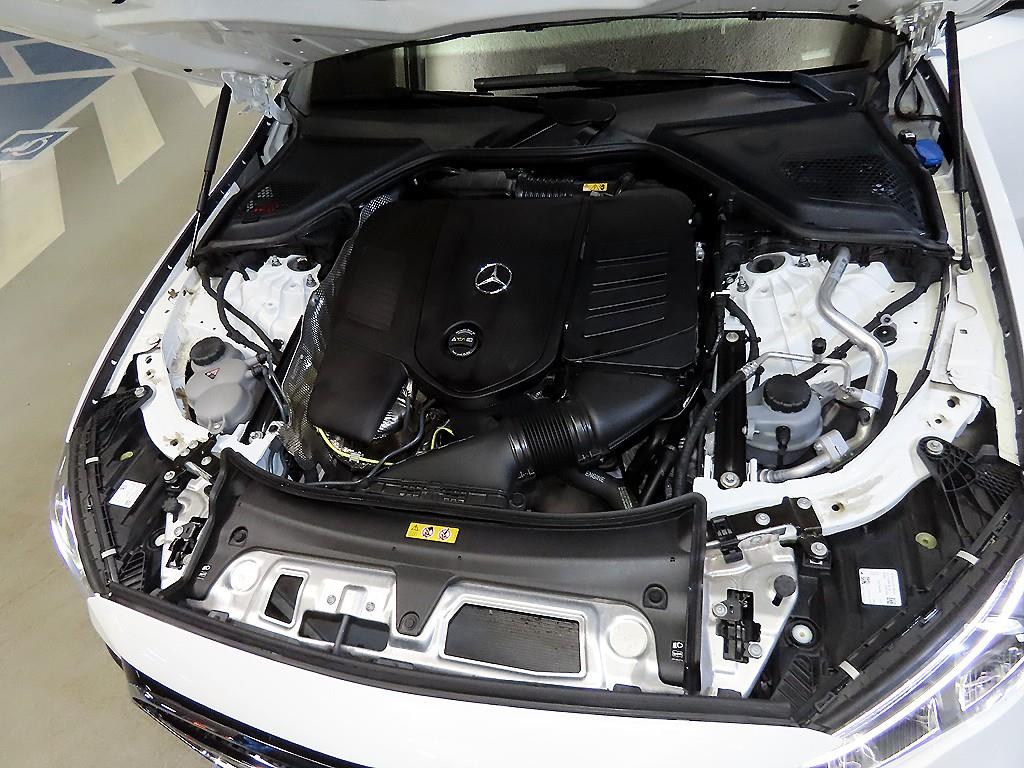 벤츠 E클래스(6세대) E300 4매틱 AMG 라인 - 19