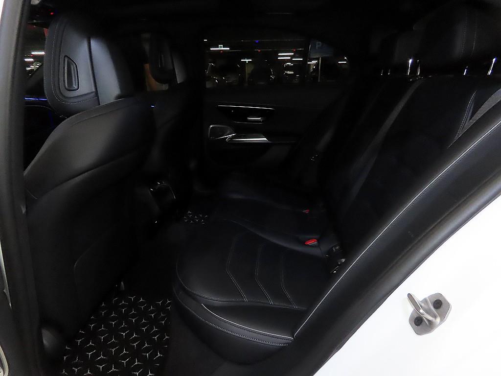 벤츠 E클래스(6세대) E300 4매틱 AMG 라인 - 7