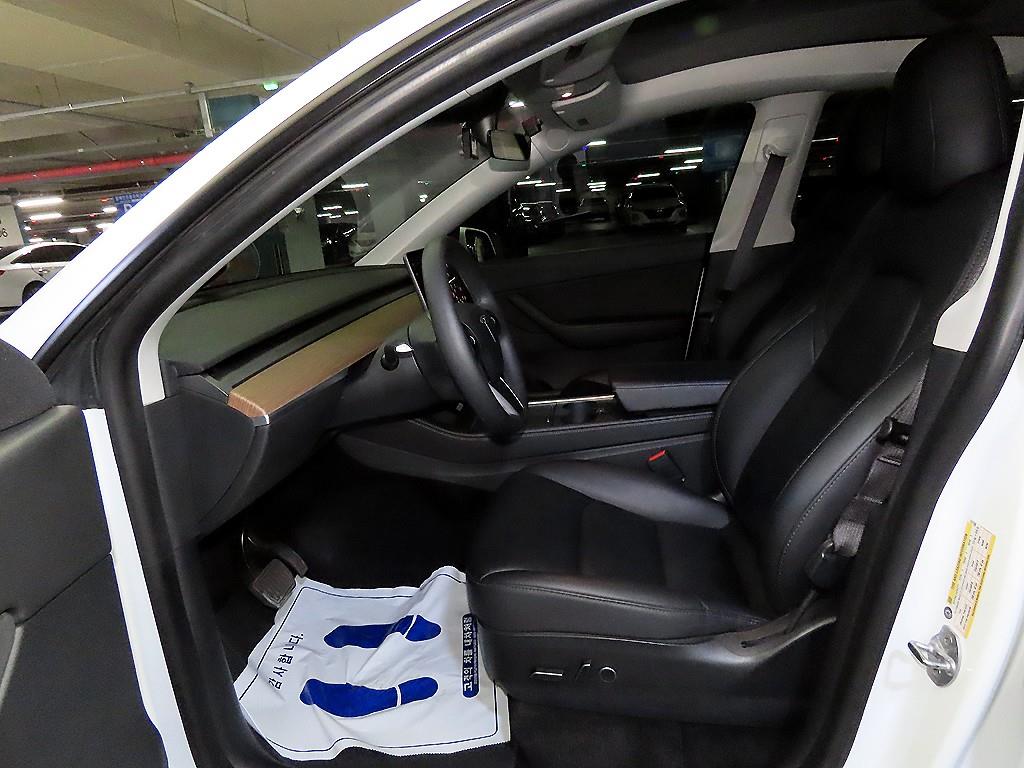 Tesla Model Y AWD 롱 레인지 - 6