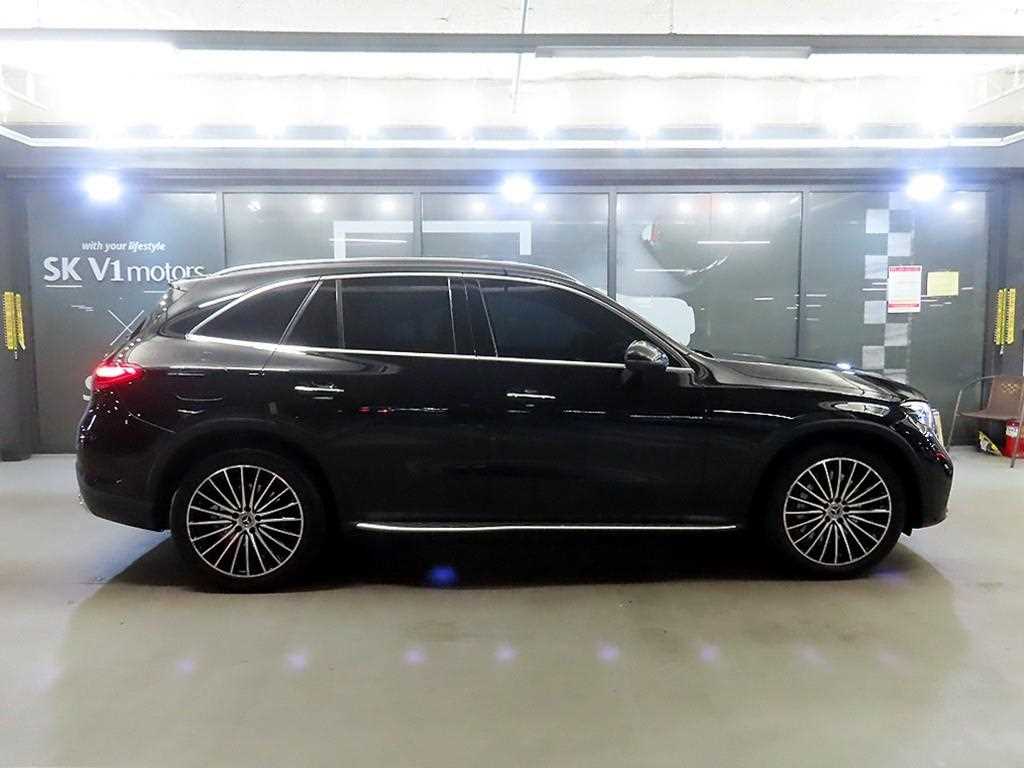 벤츠 GLC클래스(2세대) GLC 300 4매틱 - 3