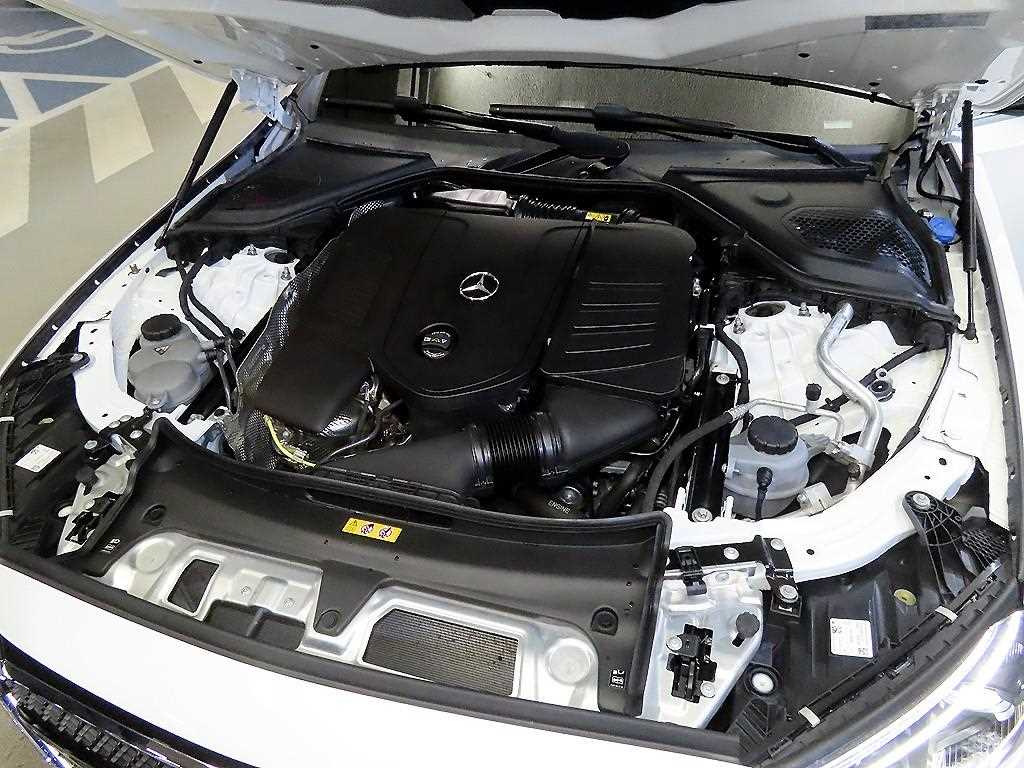 벤츠 E클래스(6세대) E300 4매틱 AMG 라인 - 19
