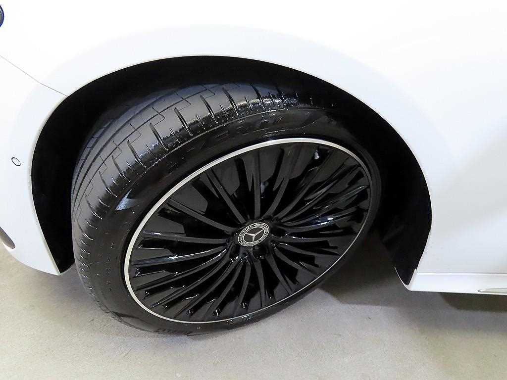 벤츠 E클래스(6세대) E300 4매틱 AMG 라인 - 20