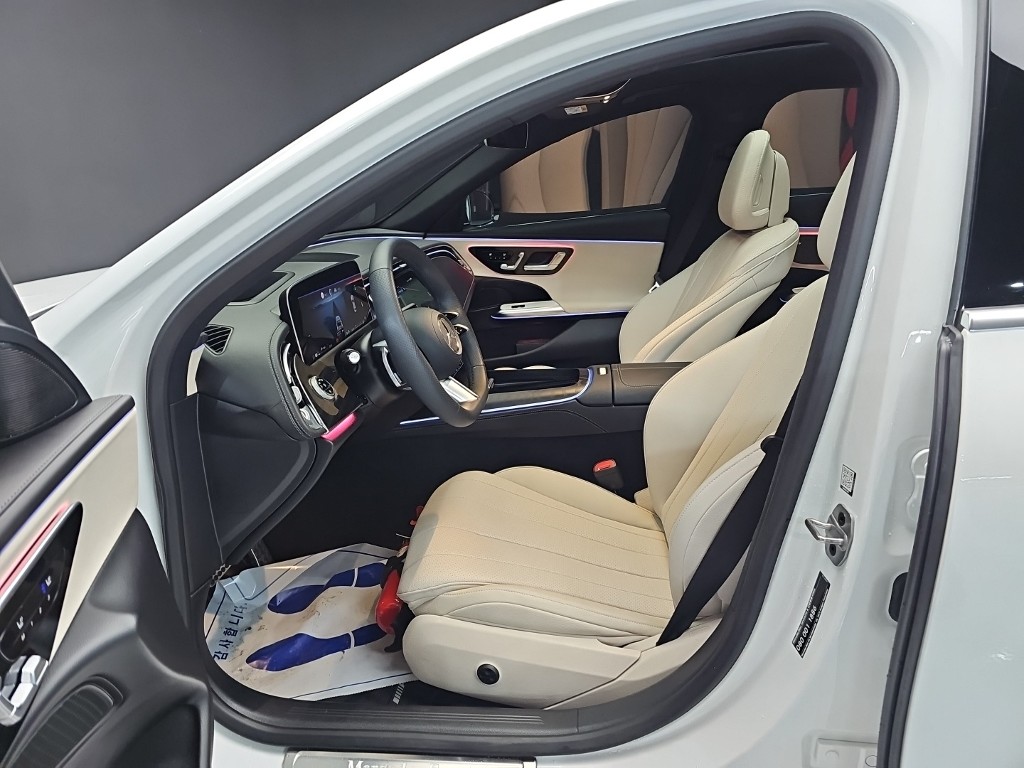벤츠 E클래스(6세대) E200 AMG 라인 - 11