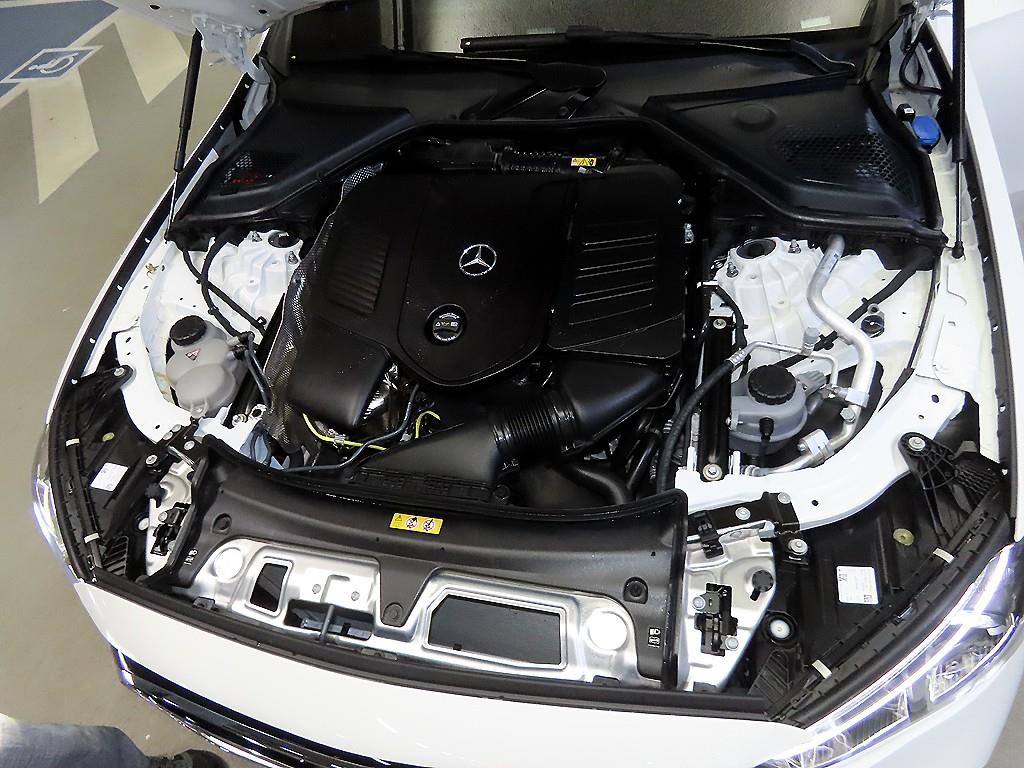 벤츠 E클래스(6세대) E300 4매틱 AMG 라인 - 19
