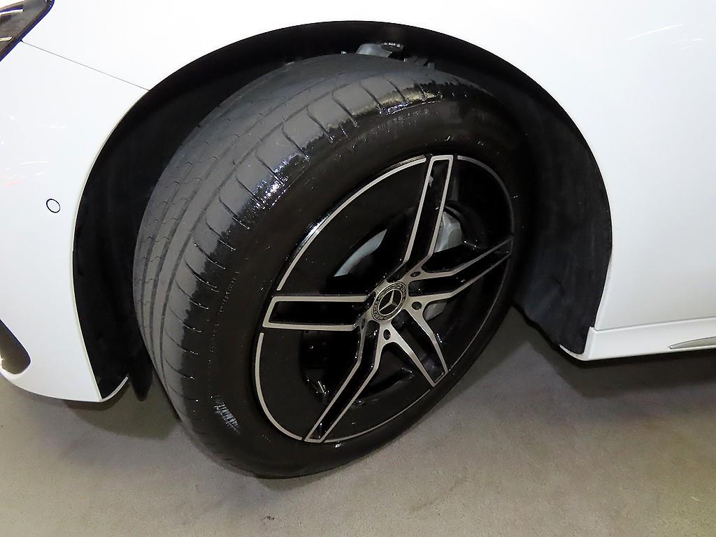 벤츠 E클래스(6세대) E300 4매틱 AMG 라인 - 20