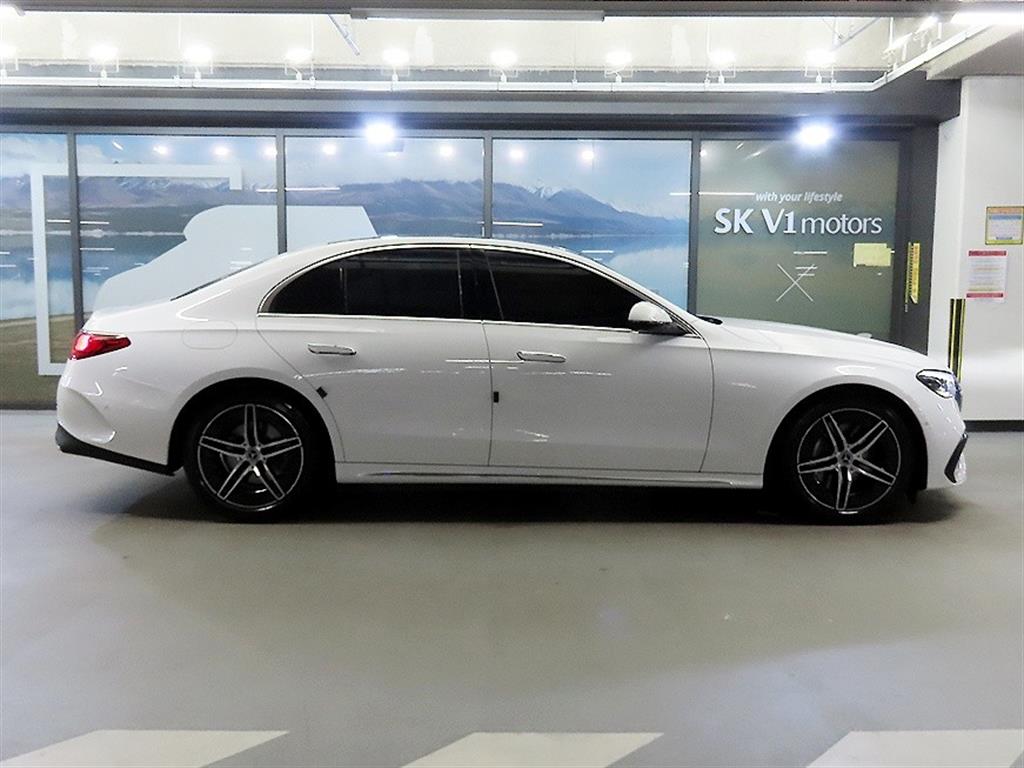 벤츠 E클래스(6세대) E300 4매틱 AMG 라인 - 3