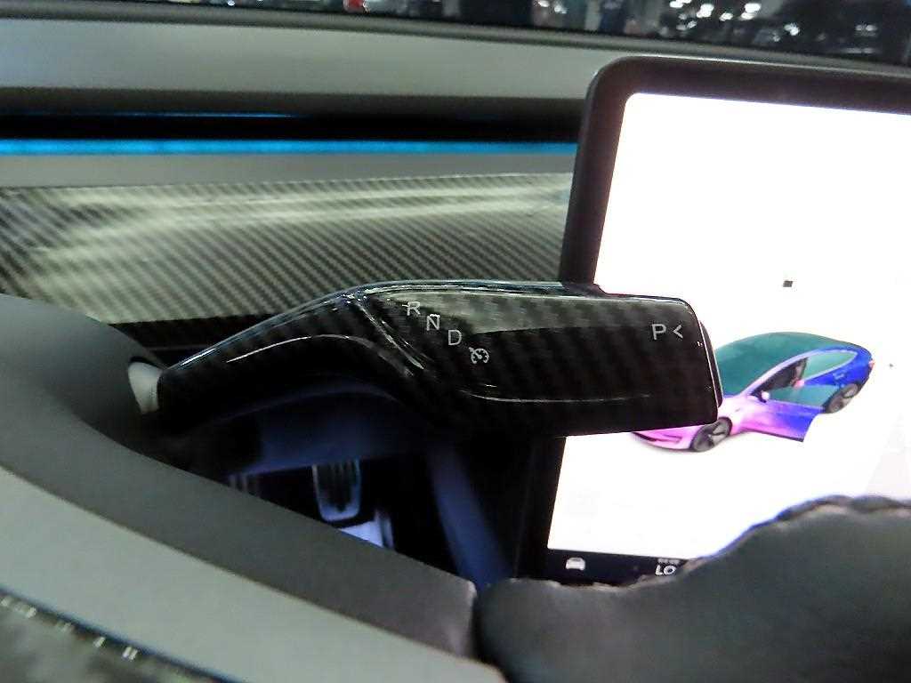 테슬라 모델 3 AWD 롱 레인지 - 12