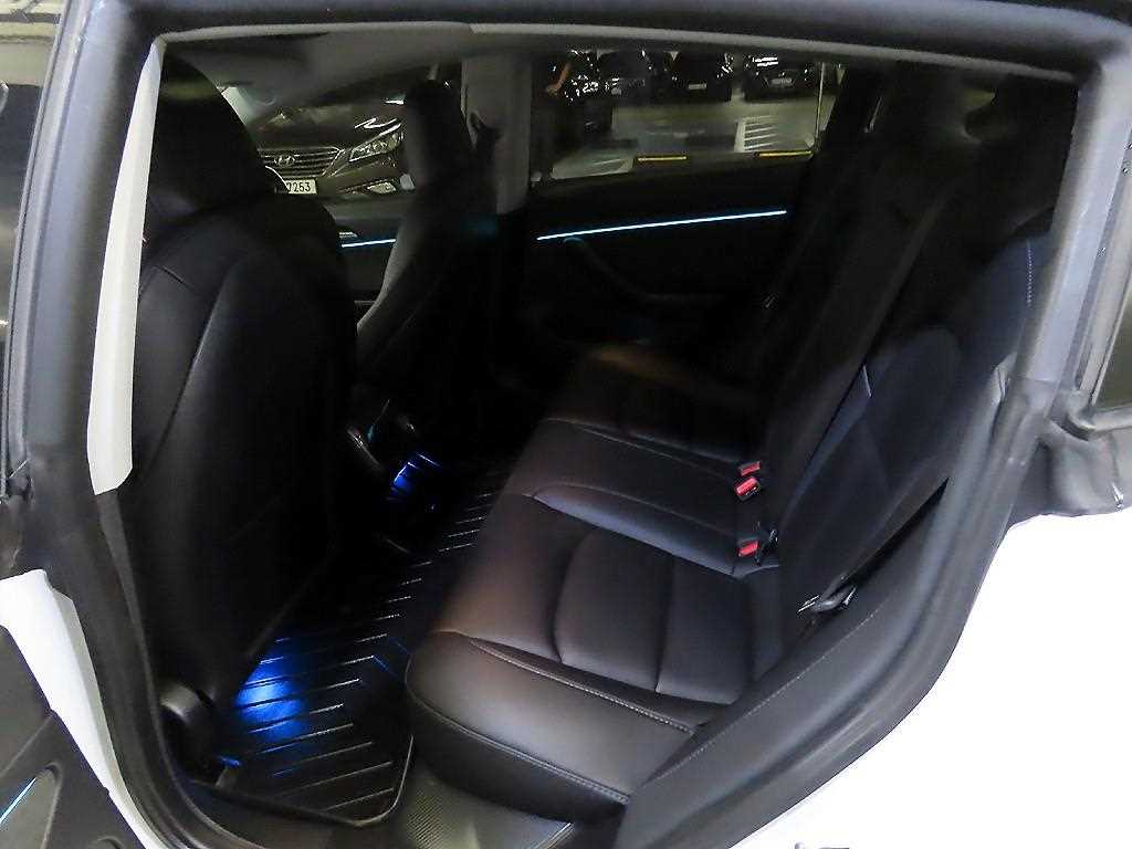 테슬라 모델 3 AWD 롱 레인지 - 7