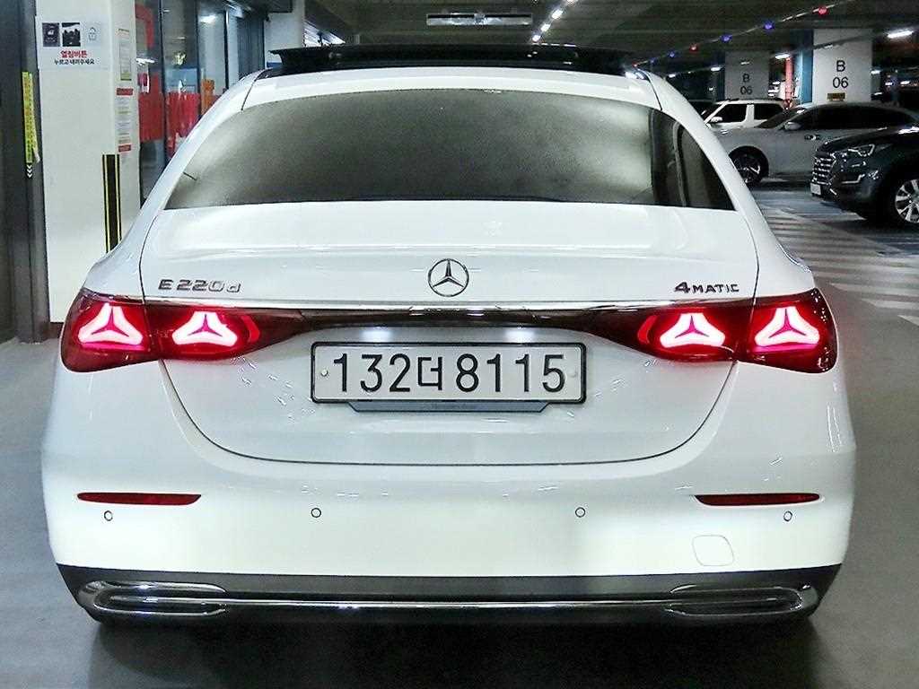 벤츠 E클래스(6세대) E220d 4매틱 익스클루시브 - 5