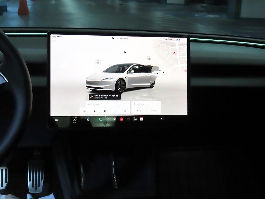 테슬라 모델 3 AWD 롱 레인지 - 11