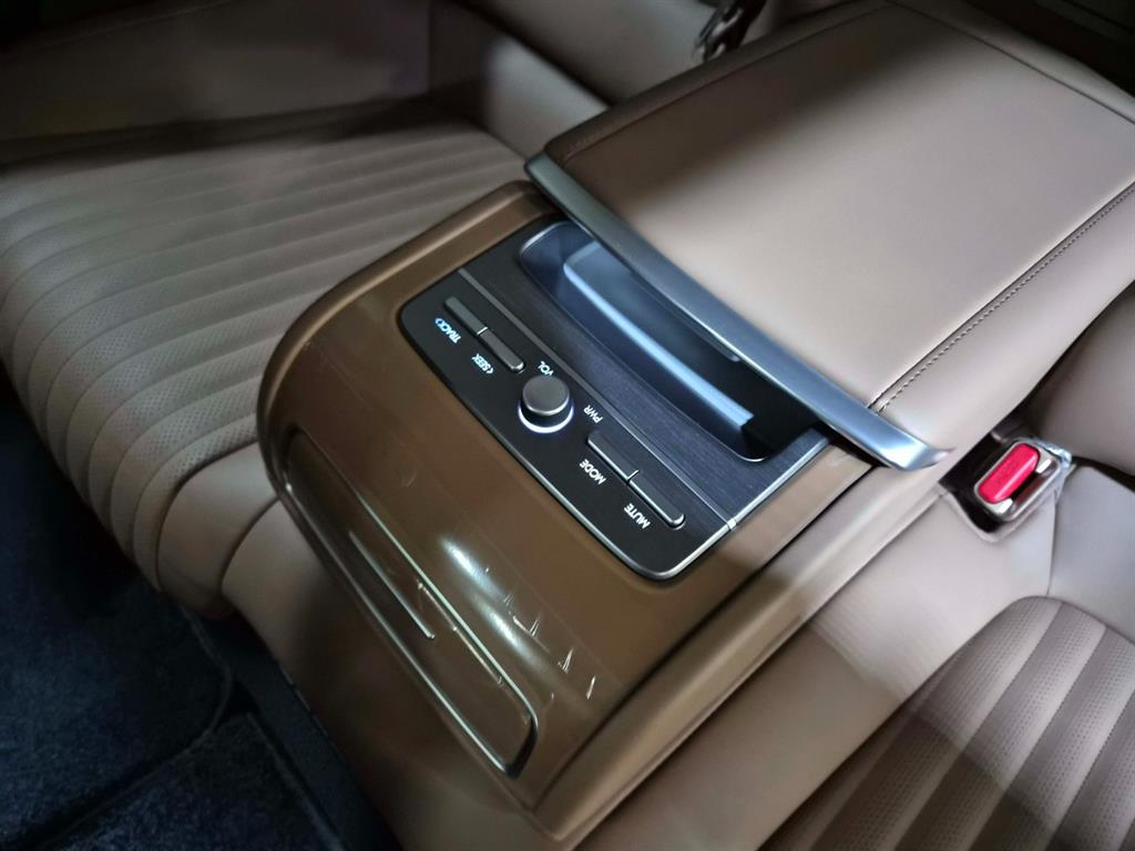현대 그랜저 하이브리드 (GN7) 1.6 HEV 캘리그래피 - 16