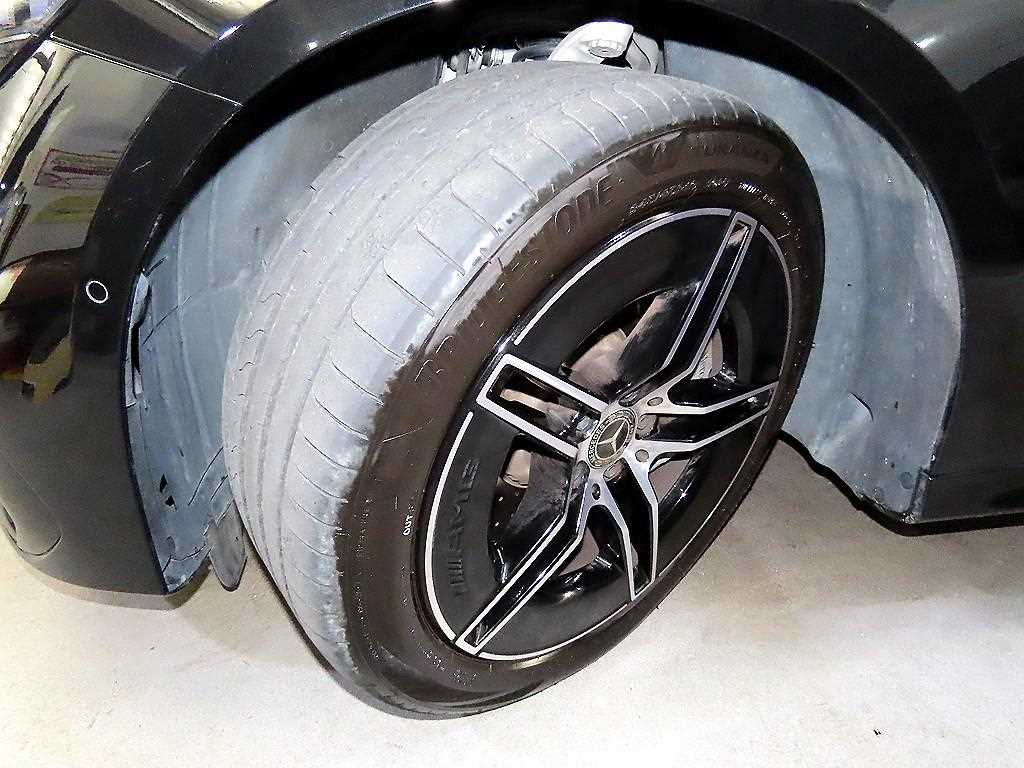 벤츠 E클래스(6세대) E300 4매틱 AMG 라인 - 20