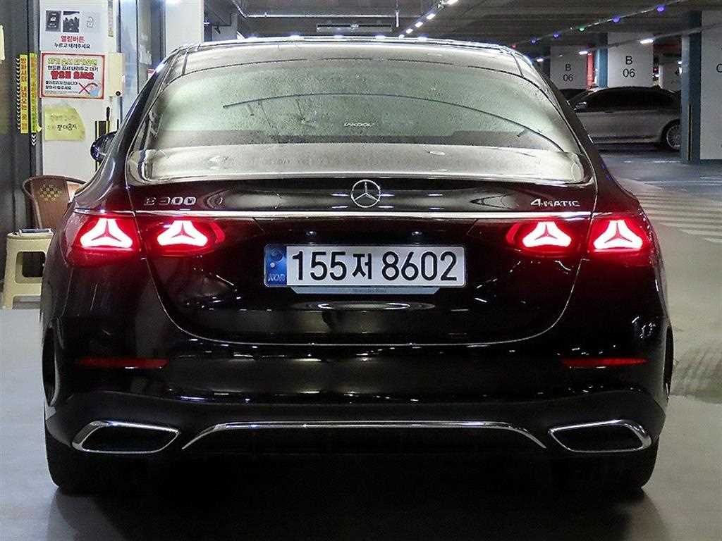 벤츠 E클래스(6세대) E300 4매틱 AMG 라인 - 5