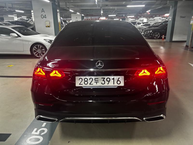 Mercedes-Benz E클래스(6세대) E300 4매틱 AMG 라인 - 4