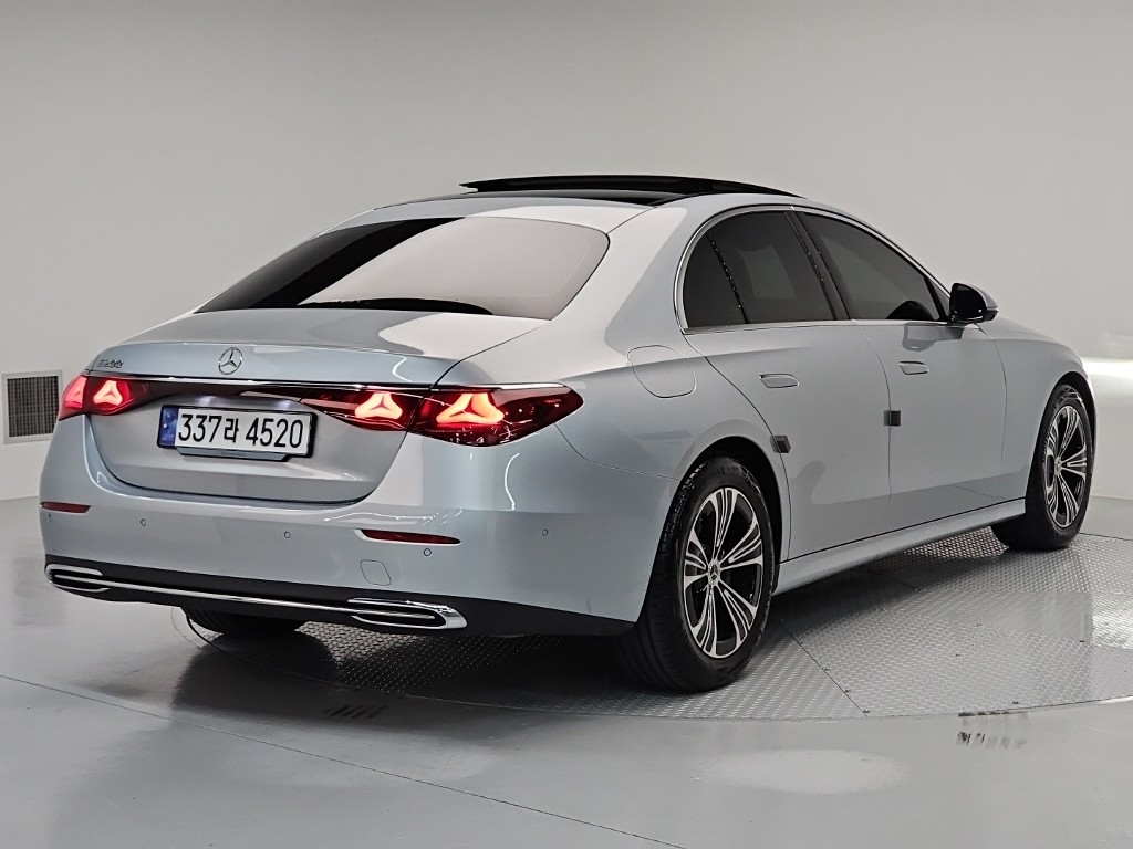 Mercedes-Benz E클래스(6세대) E200 아방가르드 - 4