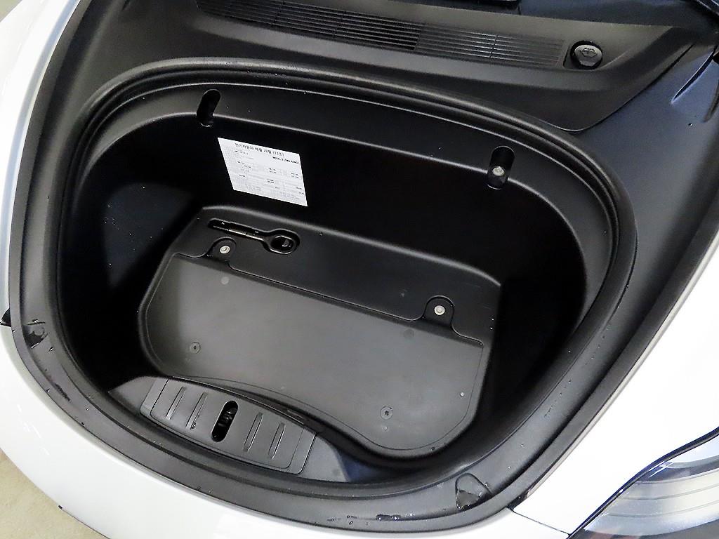 테슬라 모델 3 AWD 롱 레인지 - 19