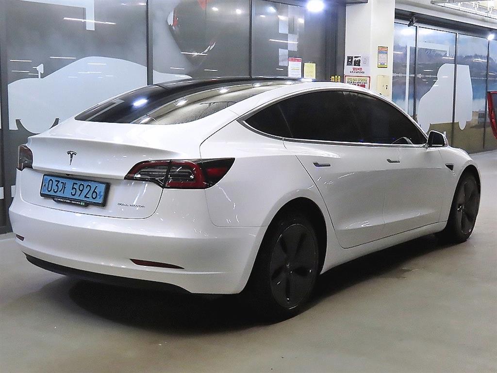 테슬라 모델 3 AWD 롱 레인지 - 4