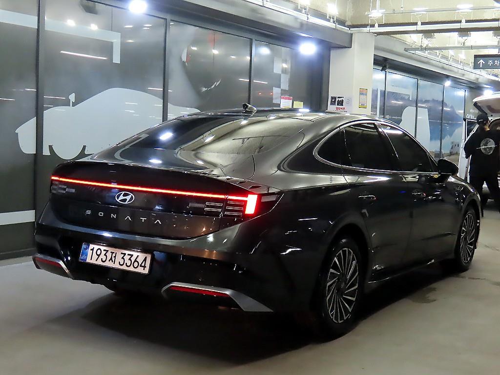Hyundai Sonata The Edge Hybrid (DN8) 2.0 HEV 익스클루시브 - 4